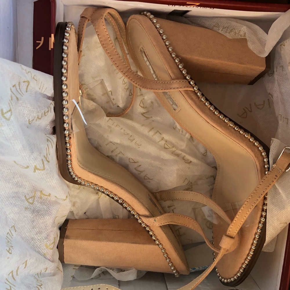 Nude heels